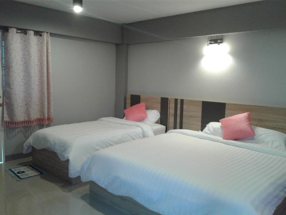 Rinrada Place Hotel Ubon Ratchathani Exterior photo